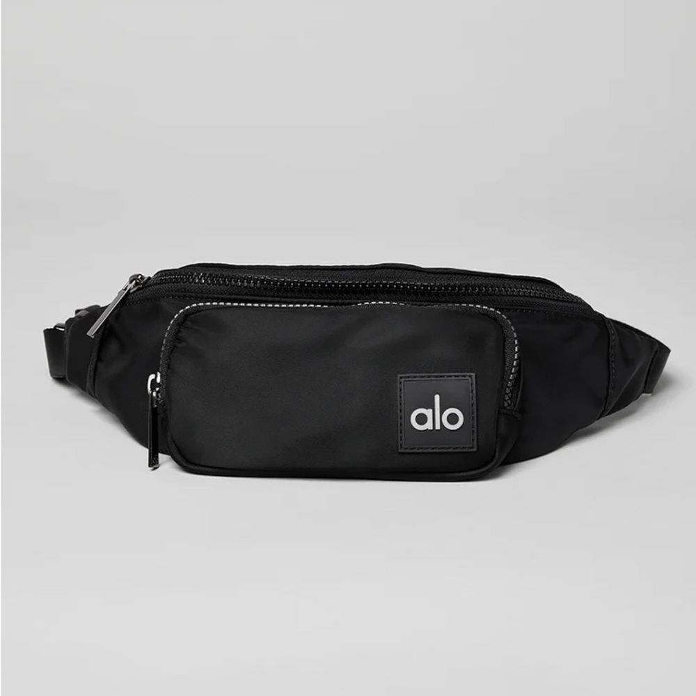 NWOT Alo Explorer Fanny Pack in Black